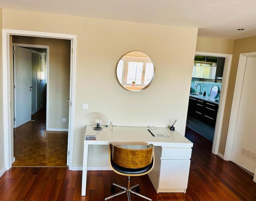 Renovado Com Ac, 2 Wc Completos, Terraco E Garagem Apartment Порто Екстериор снимка